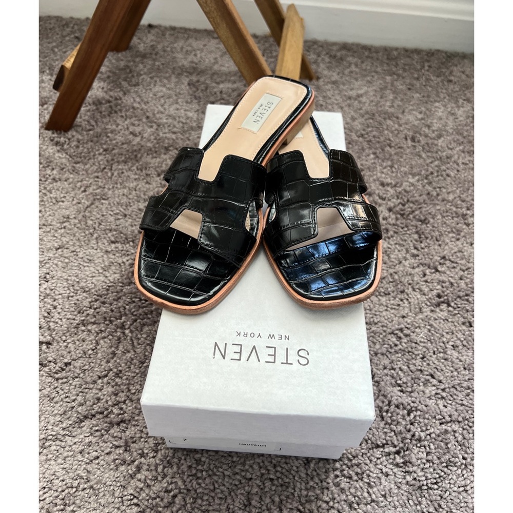 Steve Madden, Hadyn Black Croc Sandals, Size: 7